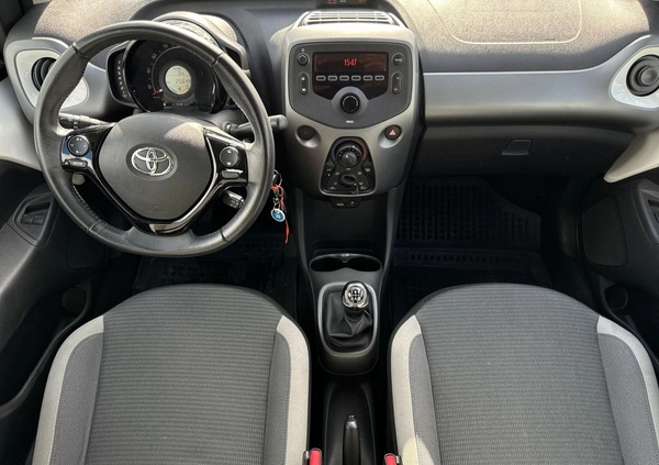 Toyota Aygo cena 46900 przebieg: 25602, rok produkcji 2020 z Wyrzysk małe 172